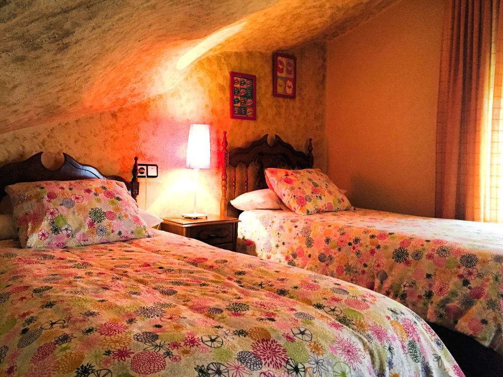 Casa Rural Cuevas Del Sol Setenil De Las Bodegas Екстериор снимка